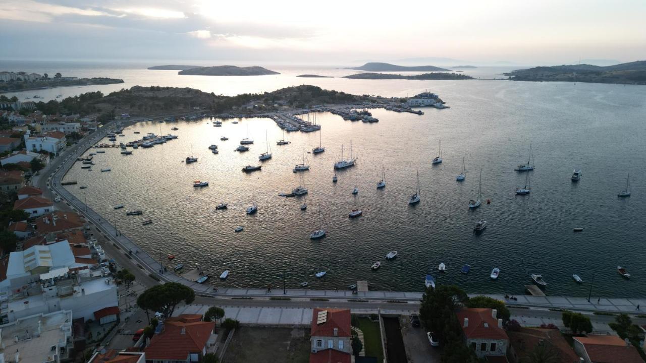 Limon Pansiyon Foca Exterior photo